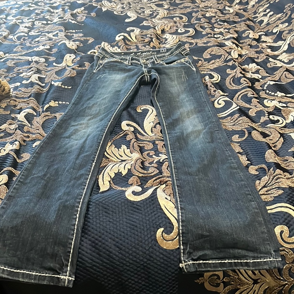 Used LAIDOL jeans looks great